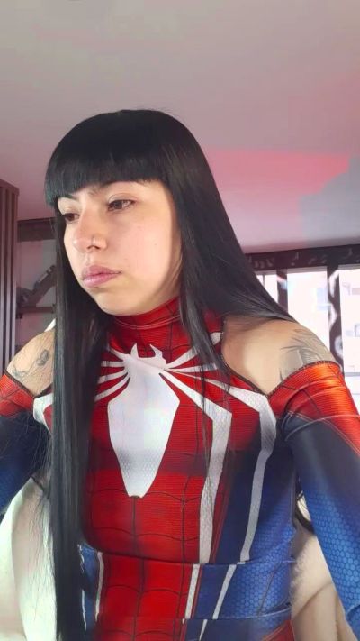 QueenDesiree live cam on Cam4