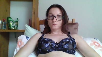 QueenDiva30 live cam on Cam4