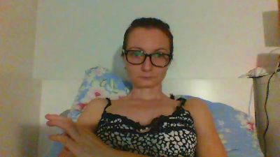 QueenDiva30 live cam on Cam4