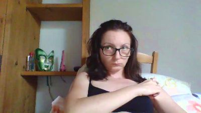 QueenDiva30 live cam on Cam4