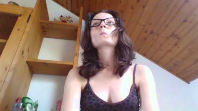 QueenDiva30 live cam on Cam4