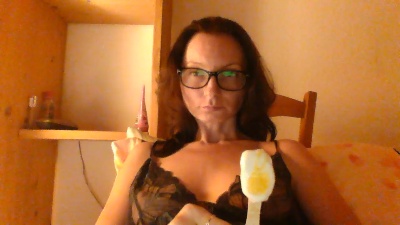 QueenDiva30 live cam on Cam4