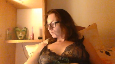 QueenDiva30 live cam on Cam4