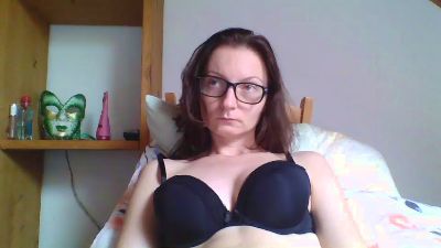 QueenDiva30 live cam on Cam4