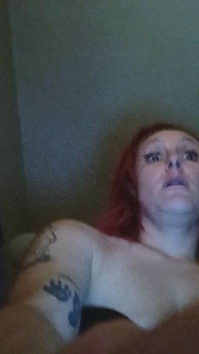 QueenGilf live cam on Cam4