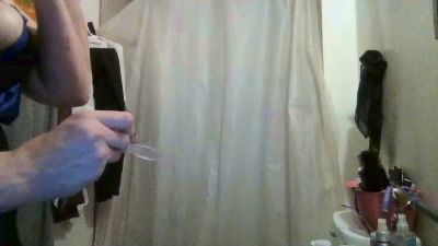 QueenGilf live cam on Cam4
