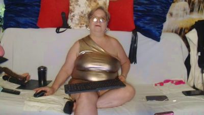 QueenPammy live cam on Cam4