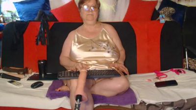QueenPammy live cam on Cam4