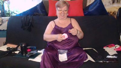 QueenPammy live cam on Cam4