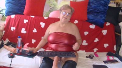 QueenPammy live cam on Cam4