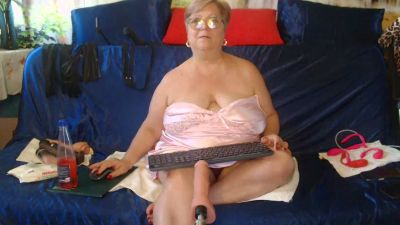 QueenPammy live cam on Cam4