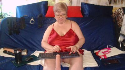 QueenPammy live cam on Cam4