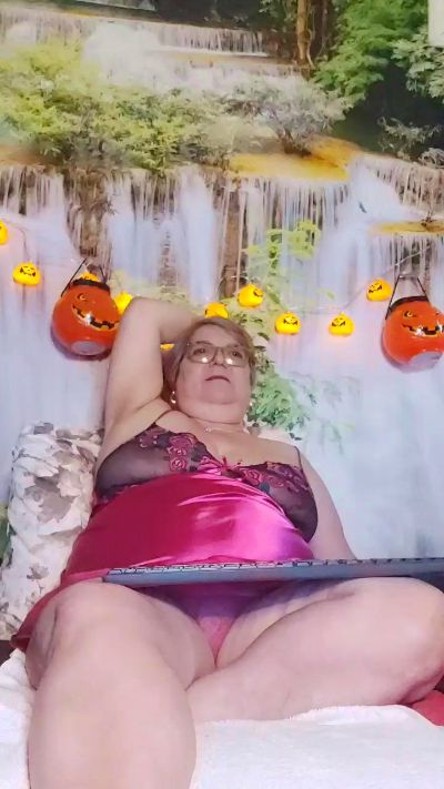 QueenPammy live cam on Cam4