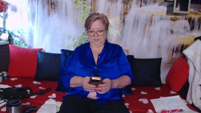 QueenPammy live cam on Cam4