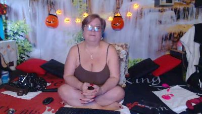 QueenPammy live cam on Cam4