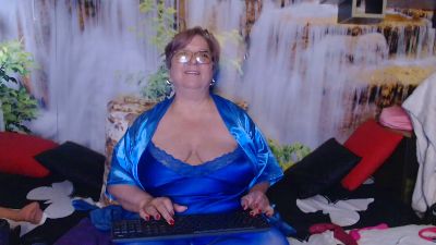 QueenPammy live cam on Cam4