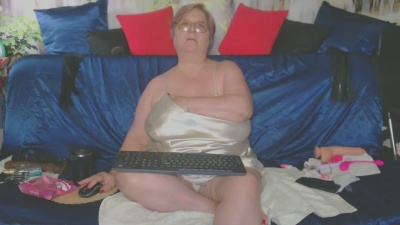 QueenPammy live cam on Cam4