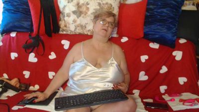 QueenPammy live cam on Cam4