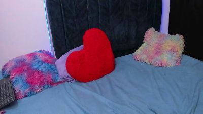 Queen_Lia live cam on Cam4