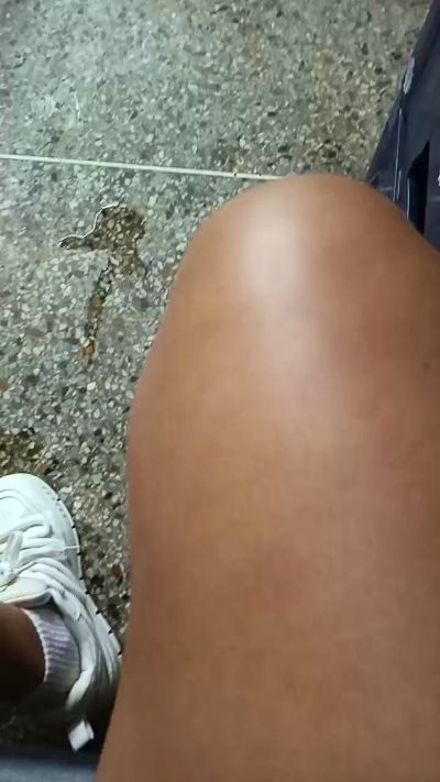 Queendirty_piss live cam on Cam4