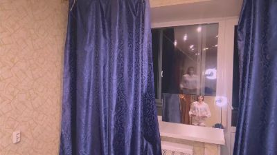 QueenieDungee live cam on Cam4