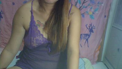 Queenlove4u live cam on Cam4