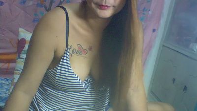 Queenlove4u live cam on Cam4