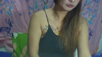 Queenlove4u live cam on Cam4