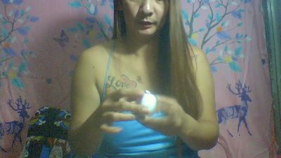 Queenlove4u live cam on Cam4