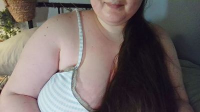 Queennie live cam on Cam4