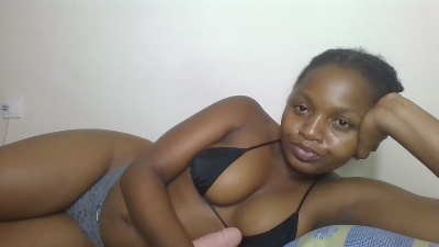 Queenvelvet_41 live cam on Cam4
