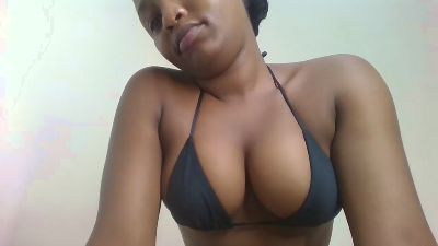 Queenvelvet_41 live cam on Cam4