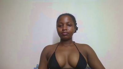 Queenvelvet_41 live cam on Cam4