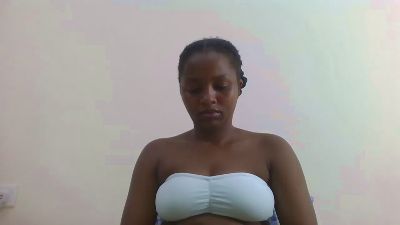 Queenvelvet_41 live cam on Cam4