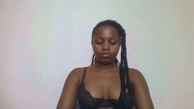 Queenvelvet_41 live cam on Cam4
