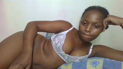 Queenvelvet_41 live cam on Cam4