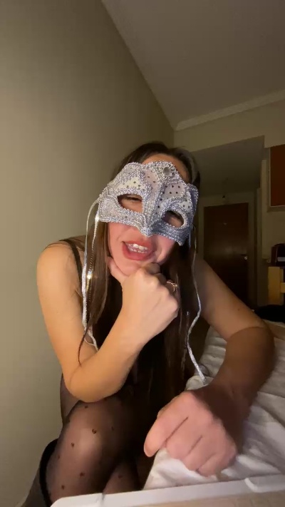 Queenyes live cam on Cam4