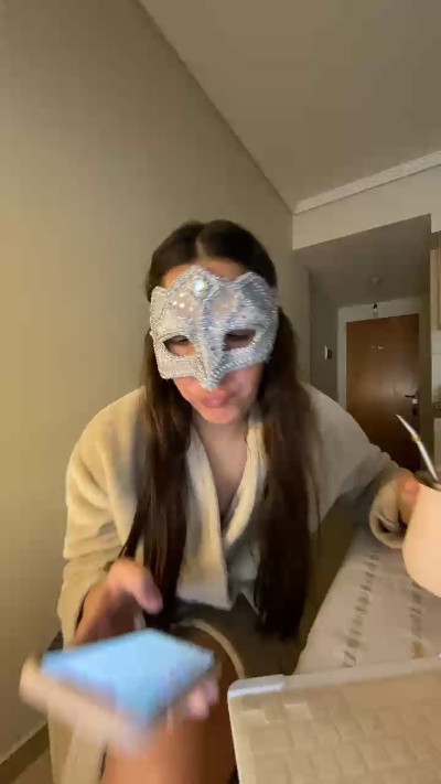 Queenyes live cam on Cam4