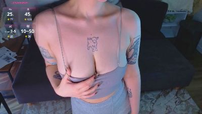 QuianaGrebe live cam on Cam4