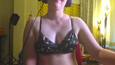 QuinnRMonroe live cam on Cam4