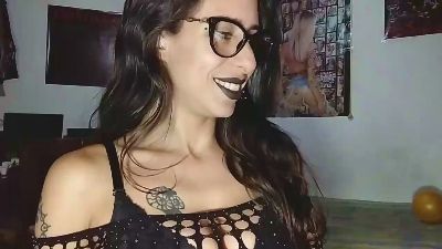 Quinzell23 live cam on Cam4