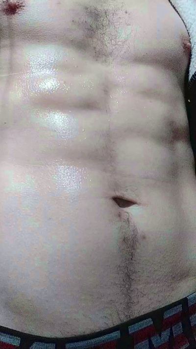 Quiquelopez1997 live cam on Cam4