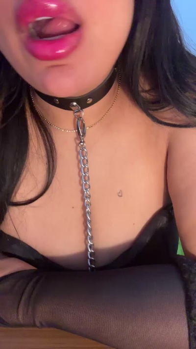Quiqui28 live cam on Cam4