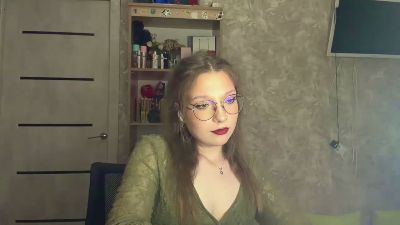 QuyenAguilera live cam on Cam4