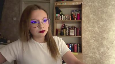 QuyenAguilera live cam on Cam4
