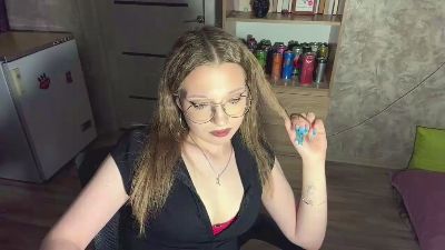 QuyenAguilera live cam on Cam4