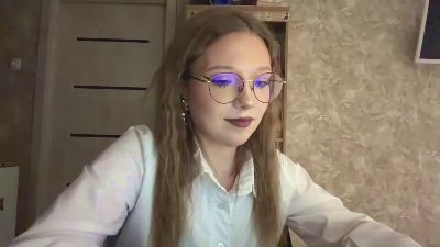 QuyenAguilera live cam on Cam4