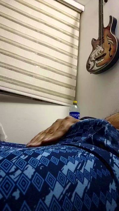 RAKNOZ live cam on Cam4