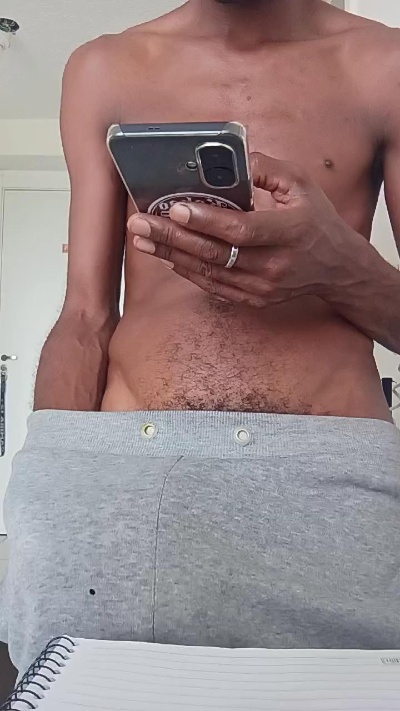 RASTAZL live cam on Cam4
