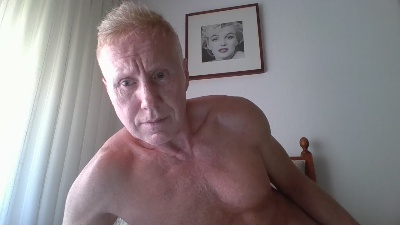 REDHEADALICANTE live cam on Cam4